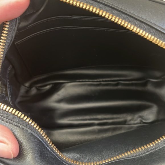 Salvatore Ferragamo Gancino Camera Leather Crossbody bag - Picture 7 of 11